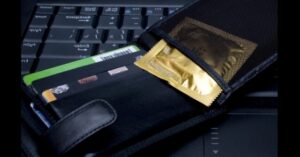 5 предмета, които НИКОГА не трябва да носите в портфейла си - отблъскват парите и блокират късмета! 8 2 14