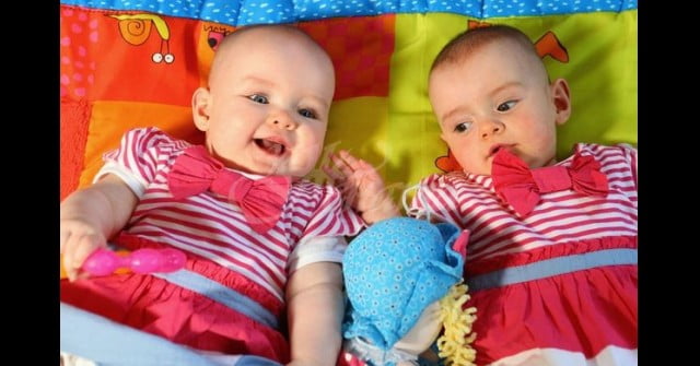 Помните ли близначките, които се родиха с 87 дена разлика? Ето как изглеждат днес (Снимки): 9 m 788e954d345e57415450f9853dd78650