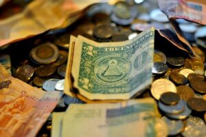 5 зодии, които печелят много пари и винаги са с пълен джоб! 44 money 932401 640