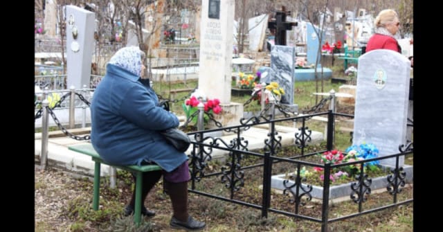 В кои дни можете и кога е забранено да ходите на гробищата - всички правила и забрани: - 4 m 31d01df9cf01cb0ad92d949b29465141
