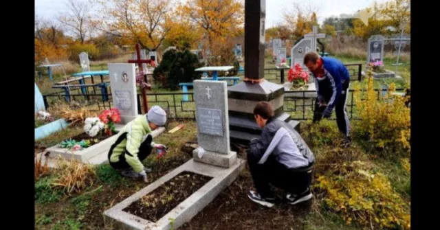 В тези дни не се ходи на гробищата – народът вярва, че мъртвите са... Вижте повече 👇 3 m 1955b5f918c32bd093daa8092e08513f.jpg