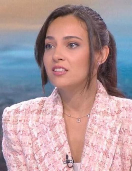 Пълна мистерия с Бесте Сабри, какво става… Вижте повече 👇👇 👇 3 653702880 991657713434275 2455142552397920046 n