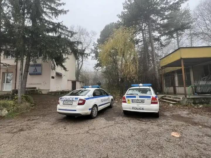 ИЗВЪНРЕДНО: Откриха труп на момиче, отцепиха целия район във…Вижте повече..👇👇 3 649560451 983875830879130 6566016769180290470 n