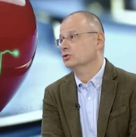 Известен кардиолог: Извадете възрастта си от 220 и ще разберете какво е сърцето ви – 3 530856134 746426314799936 7513922467565239752 n