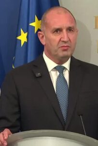 Радев приземи „Промяната“, поряза мераците й да..Вижте повече..👇👇 32 691870545 1034160252517354 7471148555755492198 n