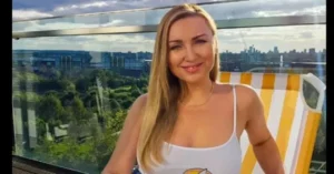 Галя от Каризма събра погледите на плажа по бански – вижте колко се е вталила (СНИМКИ) 52 3 46.jpg